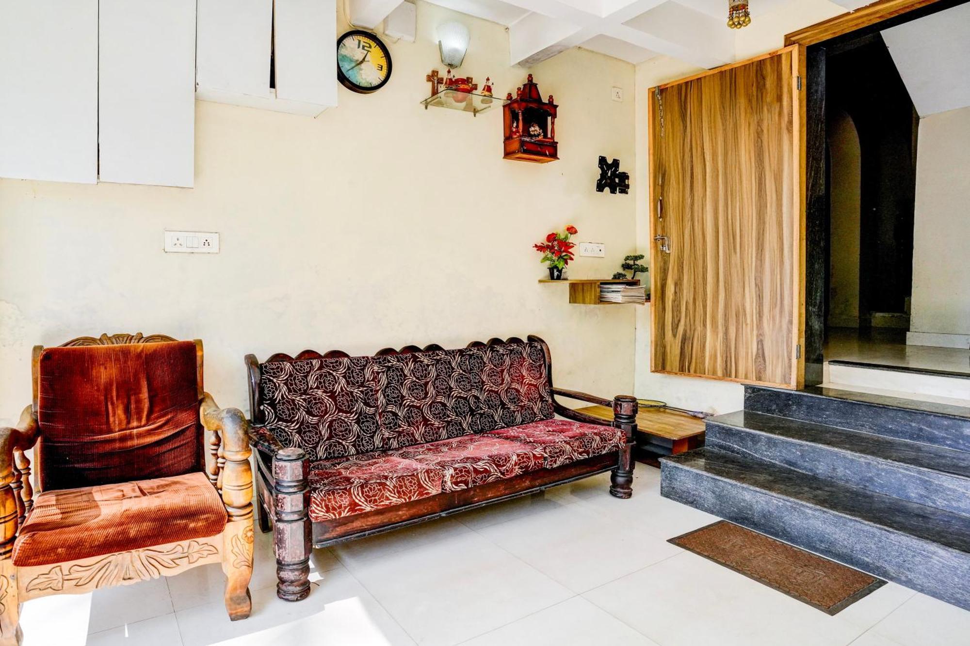 Oyo Flagship Triple Beach Guest House Benaulim Eksteriør billede
