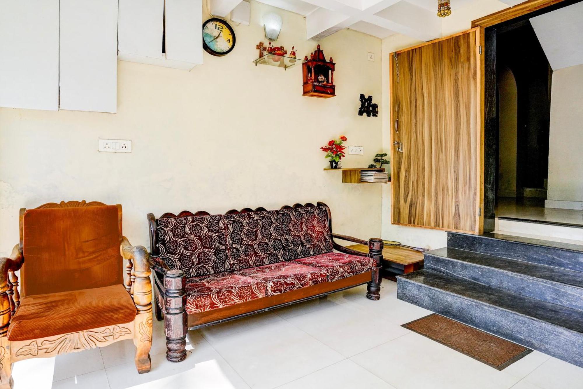 Oyo Flagship Triple Beach Guest House Benaulim Eksteriør billede