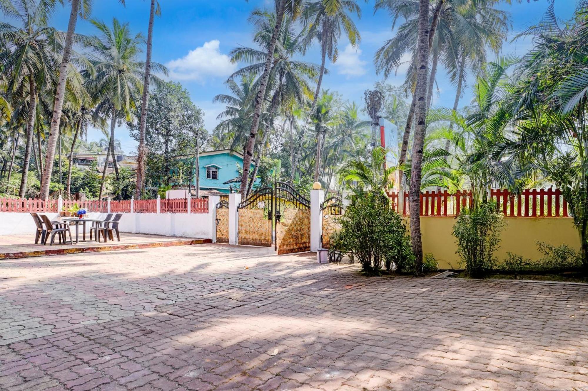 Oyo Flagship Triple Beach Guest House Benaulim Eksteriør billede