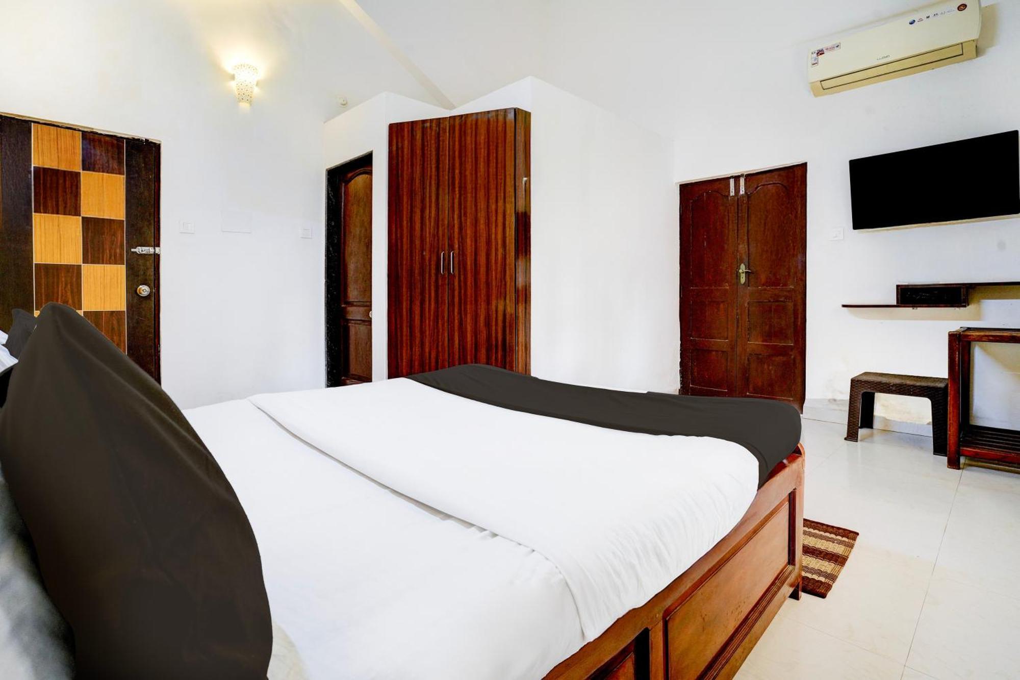 Oyo Flagship Triple Beach Guest House Benaulim Eksteriør billede