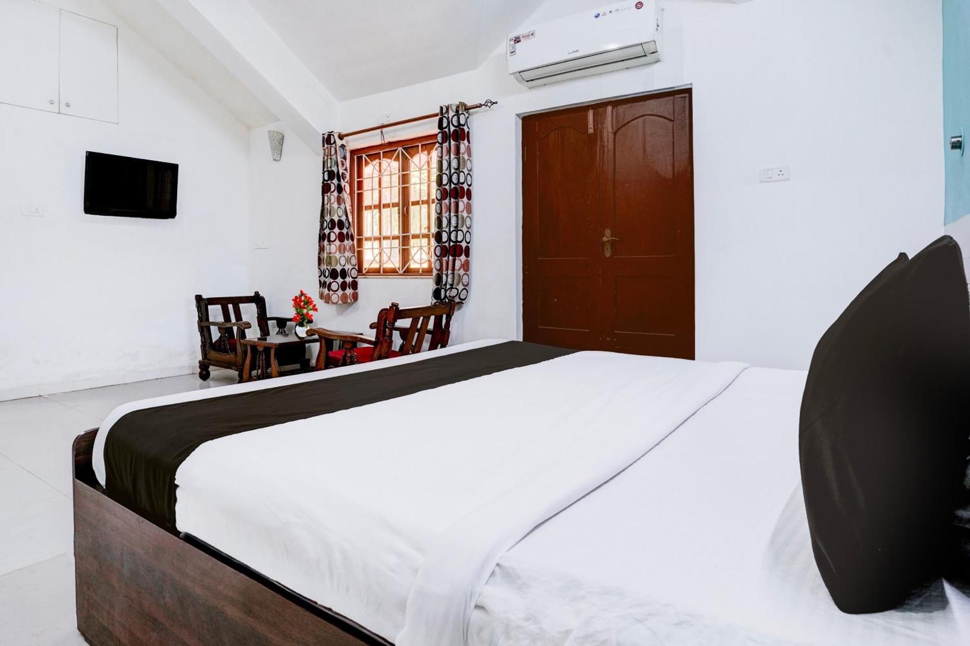 Oyo Flagship Triple Beach Guest House Benaulim Eksteriør billede