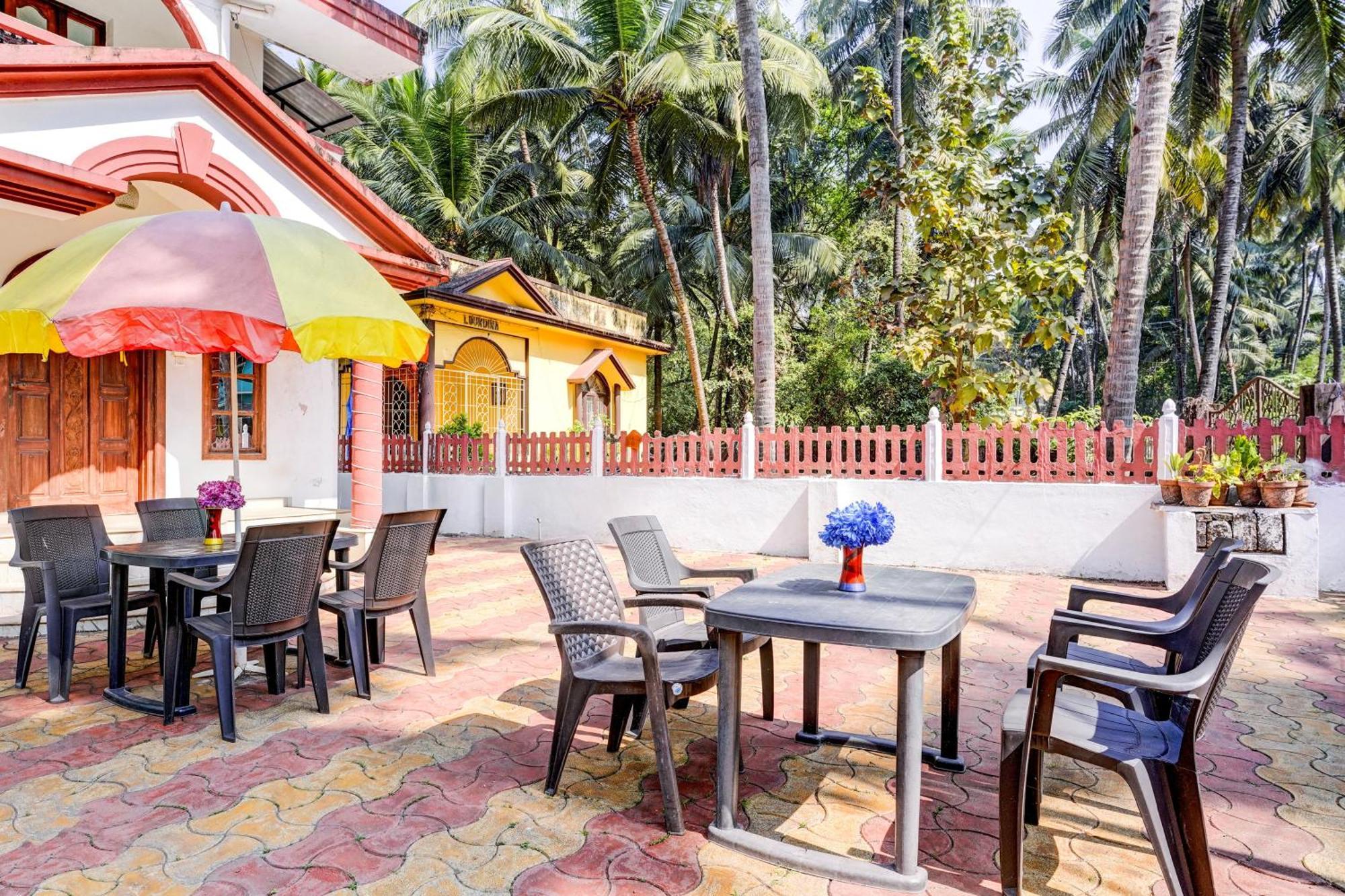 Oyo Flagship Triple Beach Guest House Benaulim Eksteriør billede